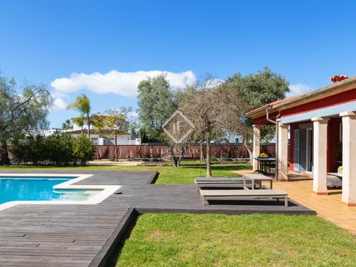 3 Bedrooms House / Villa in Planera