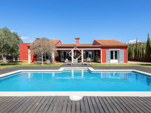 3 Bedrooms House / Villa in Planera