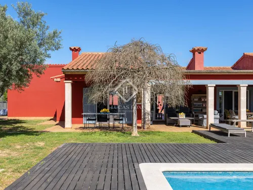 3 Bedrooms House / Villa in Planera