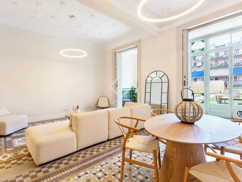 3 Bedrooms Apartment in Muntaner