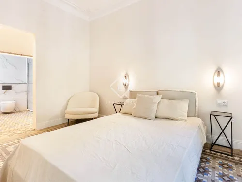 3 Bedrooms Apartment in Muntaner