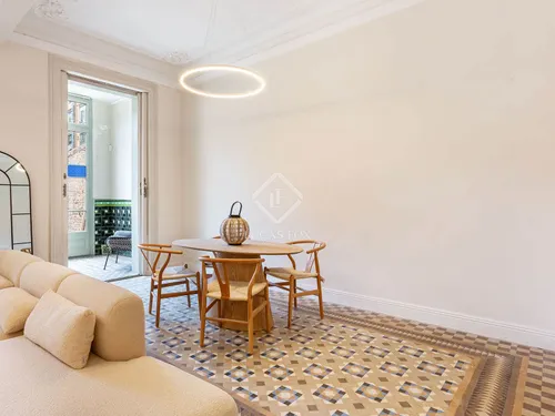 3 Bedrooms Apartment in Muntaner