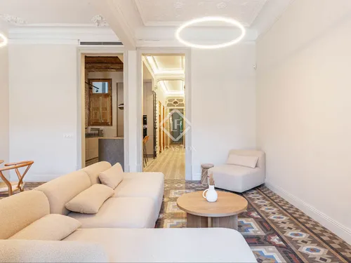 3 Bedrooms Apartment in Muntaner