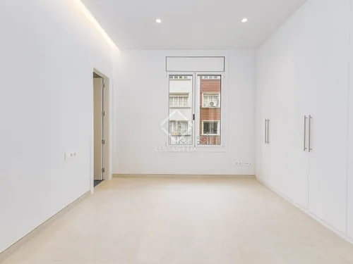 3 Bedrooms Apartment in Diagonal