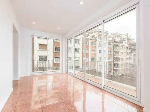 3 Bedrooms Apartment in Diagonal
