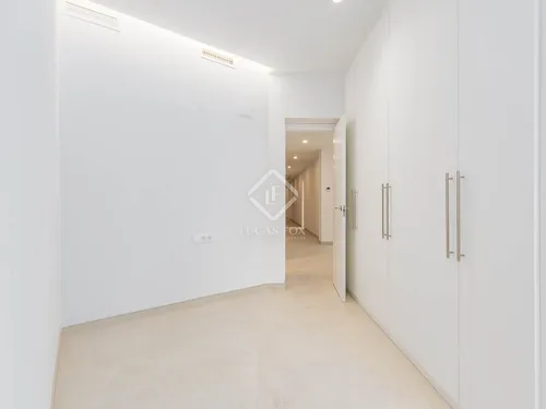 3 Bedrooms Apartment in Diagonal