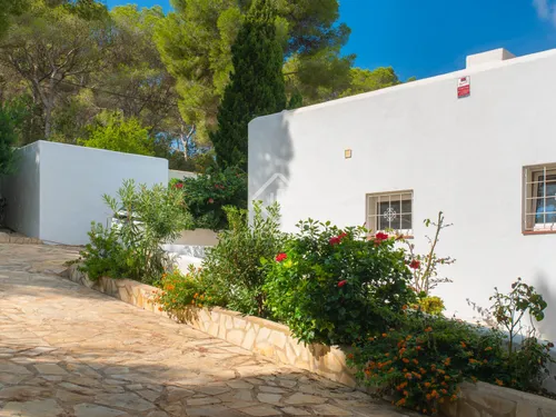3 Bedrooms Country house in Carrer Andratx
