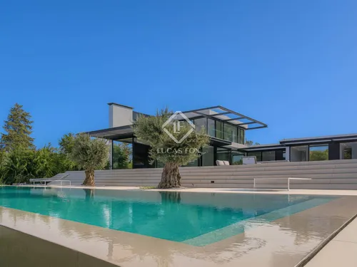 4 Bedrooms House / Villa in Carrer Gerardo Diego