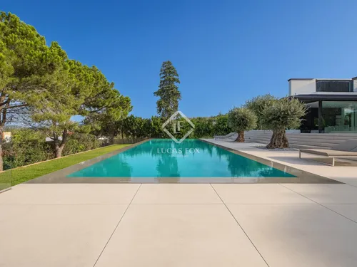 4 Bedrooms House / Villa in Carrer Gerardo Diego