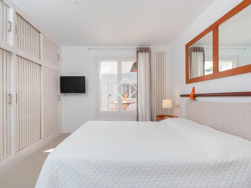 4 Bedrooms House / Villa in CALLE PARIS