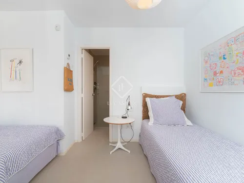 4 Bedrooms House / Villa in CALLE PARIS