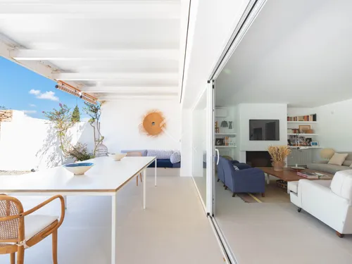 4 Bedrooms House / Villa in CALLE PARIS