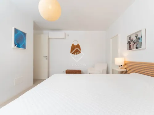 4 Bedrooms House / Villa in CALLE PARIS