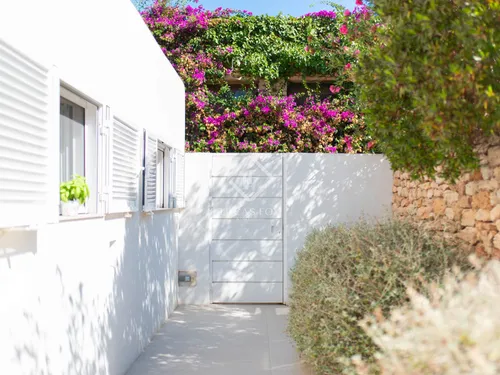 4 Bedrooms House / Villa in CALLE PARIS