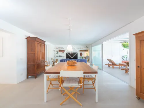 4 Bedrooms House / Villa in CALLE PARIS