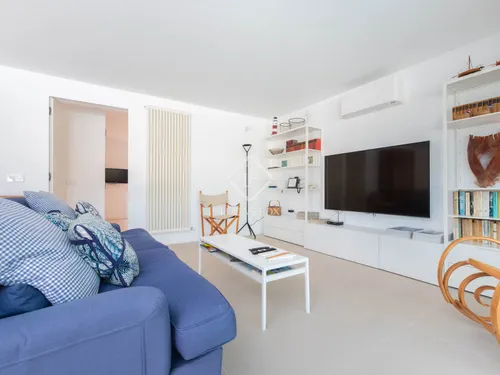 4 Bedrooms House / Villa in CALLE PARIS