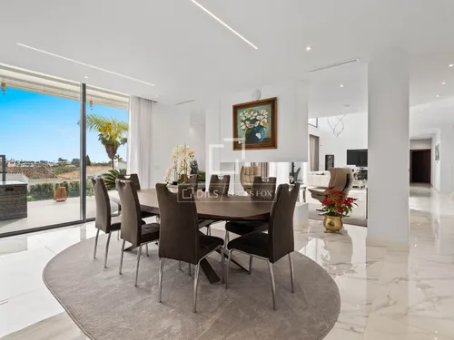 5 Bedrooms House / Villa in El Paraiso