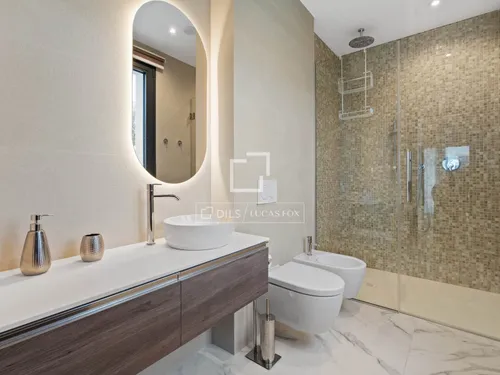 5 Bedrooms House / Villa in El Paraiso