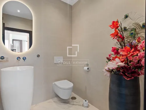 5 Bedrooms House / Villa in El Paraiso