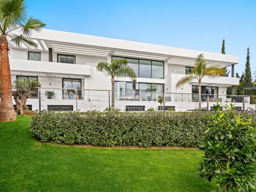 5 Bedrooms House / Villa in El Paraiso