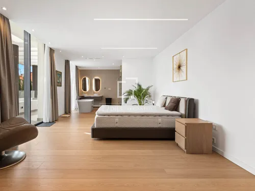 5 Bedrooms House / Villa in El Paraiso