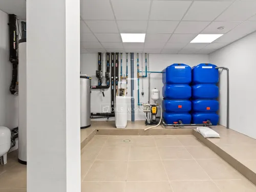 5 Bedrooms House / Villa in El Paraiso