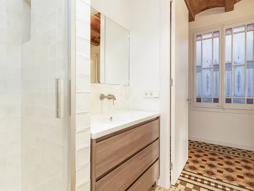 3 Bedrooms Apartment in Aribau