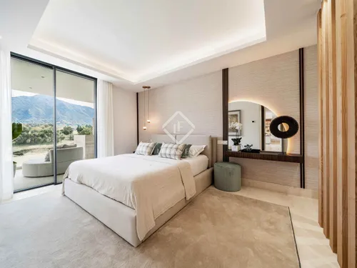 2 Bedrooms Apartment in Nueva Andalucia