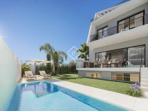 New build 3 Bedroom house / villa with 65m² garden for sale in New Golden Mile