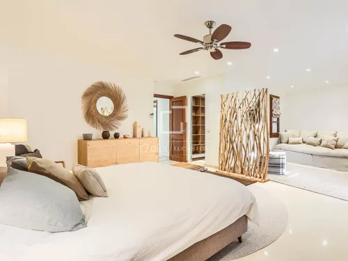 4 Bedrooms House / Villa in Carrer de Sant Josep