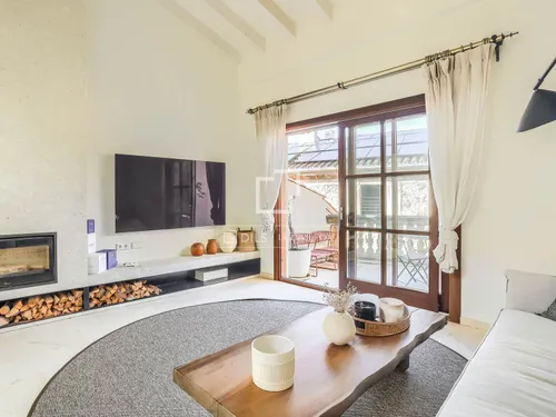 4 Bedrooms House / Villa in Carrer de Sant Josep