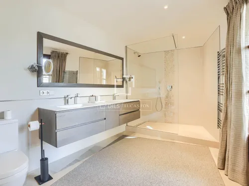 4 Bedrooms House / Villa in Carrer de Sant Josep