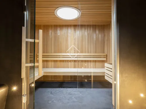 4 Bedrooms Apartment in Rambla Prim