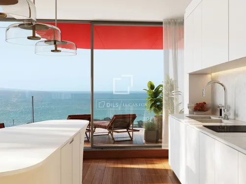 4 Bedrooms Apartment in Rambla Prim