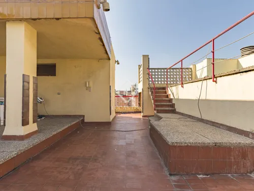 6 Bedrooms Apartment in Via Augusta