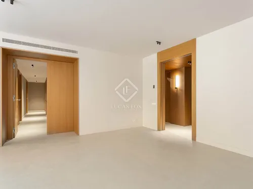 4 Bedrooms Apartment in Santaló
