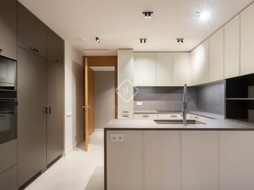4 Bedrooms Apartment in Santaló