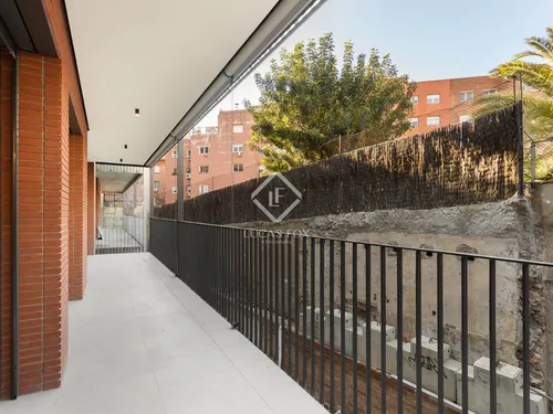 4 Bedrooms Apartment in Santaló