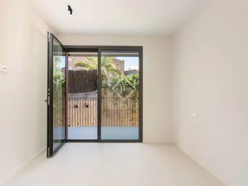 4 Bedrooms Apartment in Santaló