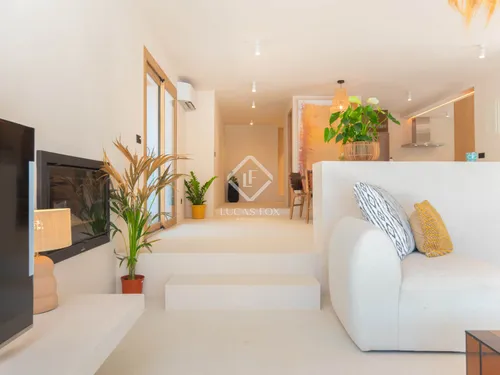 5 Bedrooms House / Villa in La Savina