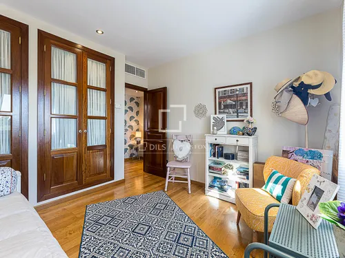 5 Bedrooms House / Villa in Ametler