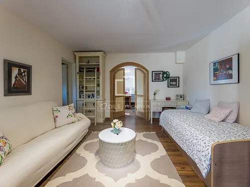 5 Bedrooms House / Villa in Ametler