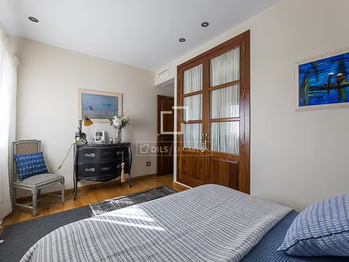 5 Bedrooms House / Villa in Ametler