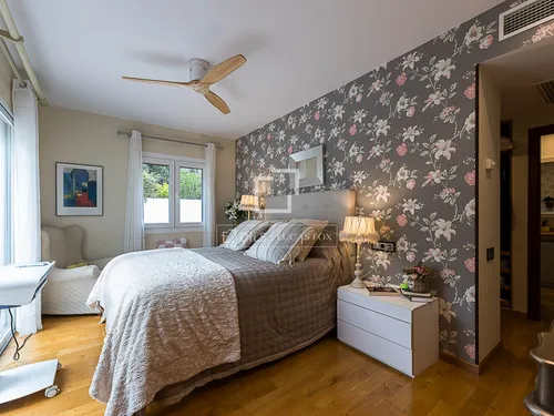 5 Bedrooms House / Villa in Ametler