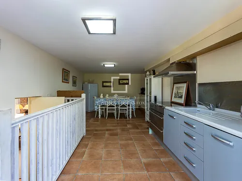 5 Bedrooms House / Villa in Ametler