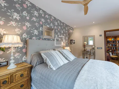 5 Bedrooms House / Villa in Ametler