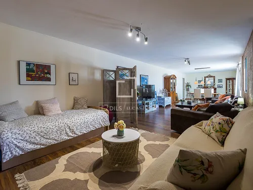 5 Bedrooms House / Villa in Ametler