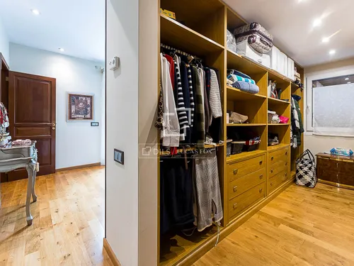 5 Bedrooms House / Villa in Ametler