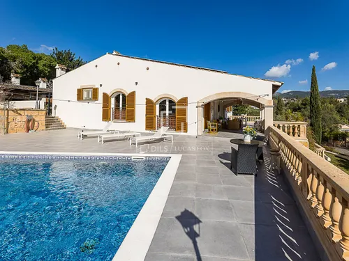 5 Bedrooms House / Villa in Ametler