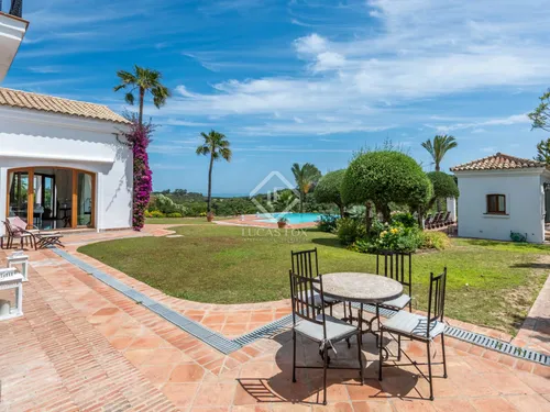 7 Bedrooms House / Villa in Calle Faisan